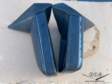 Load image into Gallery viewer, 88-93 Mercedes Benz W124 OEM mirrors pair BLACK
