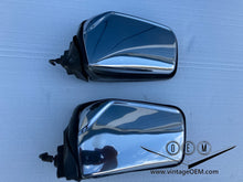 Load image into Gallery viewer, 72-89 Mercedes Benz R107 , LEFT 1076110361