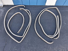 Load image into Gallery viewer, 91-99 Mercedes Benz W140 Door Weather Strip Complete Set
