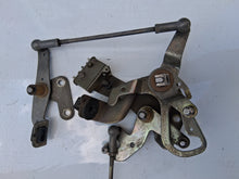 Load image into Gallery viewer, Mercedes-Benz W124/126 M103 300E 300SE Throttle Linkage w/Micro Switch
