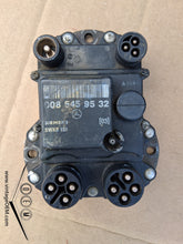 Load image into Gallery viewer, 88-93 Mercedes Benz EZL Ignition Module 008 545 9532 W201 W124
