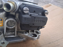 Load image into Gallery viewer, Mercedes Benz M116/117 engine Fuel Distributor/AFM/EHA BOSCH 0438121037 W126
