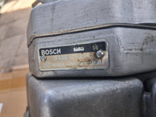 Load image into Gallery viewer, Mercedes Benz M116/117 engine Fuel Distributor/AFM/EHA BOSCH 0438121037 W126
