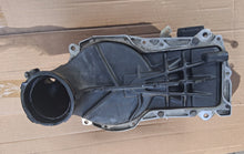 Load image into Gallery viewer, Mercedes Benz M116/117 engine Fuel Distributor/AFM/EHA BOSCH 0438121037 W126

