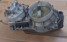 Load image into Gallery viewer, Mercedes Benz M116/117 engine Fuel Distributor/AFM/EHA BOSCH 0438121037 W126
