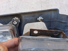 Load image into Gallery viewer, 86-91 Volkswagen Vanagon Pair Of OEM Headlights
