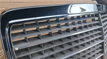 Load image into Gallery viewer, 93-95 Mercedes Benz W124 OEM grille mint 1248880323
