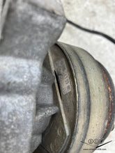 Load image into Gallery viewer, Mercedes Benz W126 R107 secondary air smog pump 1041400585
