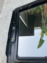 Load image into Gallery viewer, 93-98 Mercedes Benz C140 Sunroof Moonroof Glass 1407800721
