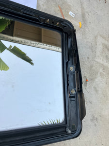 93-98 Mercedes Benz C140 Sunroof Moonroof Glass 1407800721