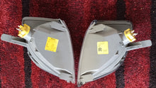 Load image into Gallery viewer, 96-99 Mercedes Benz W140 BOSCH turn signals, pair
