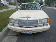 Load image into Gallery viewer, 1987 Mercedes Benz 560SEL

