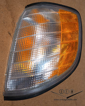 Load image into Gallery viewer, 96-99 Mercedes Benz W140 BOSCH turn signals, pair
