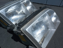 Load image into Gallery viewer, 91-95 Mercedes Benz W140 S-class OEM Bosch headlight
