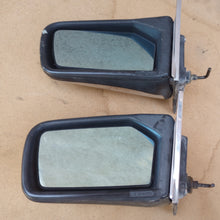 Load image into Gallery viewer, 77-85 Mercedes Benz W123 outside mirrors, left
