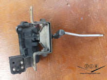 Load image into Gallery viewer, 90-99 Mercedes Benz R129 headlight viper motor LEFT
