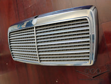 Load image into Gallery viewer, 85-93 Mercedes Benz W124 grille OEM #1248880223
