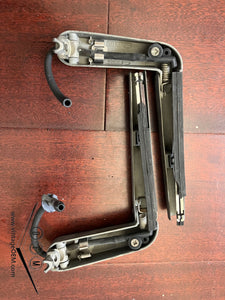 79-91 Mercedes Benz W126 headlight wiper motors, trim and arms, tested OK