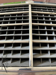 85-93 Mercedes Benz W124 grille OEM #1248880223