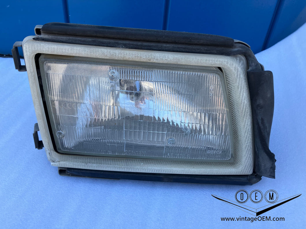 86-91 Mercedes Benz C126 OEM headlight RIGHT