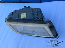 Load image into Gallery viewer, 86-91 Mercedes Benz C126 OEM headlight RIGHT

