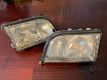 Load image into Gallery viewer, 96-99 Mercedes Benz W140 S-class pair of OEM Bosch headlights
