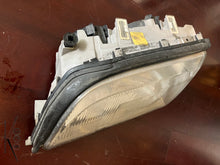 Load image into Gallery viewer, 96-99 Mercedes Benz W140 S-class pair of OEM Bosch headlights
