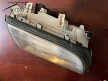 Load image into Gallery viewer, 96-99 Mercedes Benz W140 S-class pair of OEM Bosch headlights
