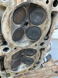 Mercedes Benz M104 engine cylinder head 1040161601