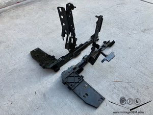 Mercedes W124/201 Sunroof Angle  Brackets, pair 1247820511