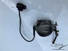 Load image into Gallery viewer, Mercedes-Benz W124/126 M103 300E 300SE Throttle Body OEM 0011406053
