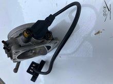 Load image into Gallery viewer, Mercedes-Benz W124/126 M103 300E 300SE Throttle Body OEM 0011406053
