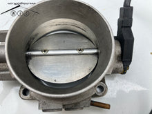 Load image into Gallery viewer, Mercedes-Benz W124/126 M103 300E 300SE Throttle Body OEM 0011406053

