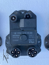 Load image into Gallery viewer, Mercedes Benz  W201/126/124 ignition control modules
