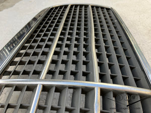 84-93 Mercedes Benz W201 OEM grille mint 2018880223
