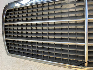 84-93 Mercedes Benz W201 OEM grille mint 2018880223