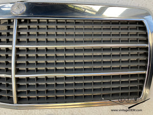 84-93 Mercedes Benz W201 OEM grille mint 2018880223
