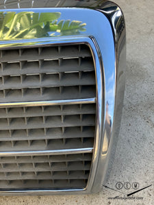 84-93 Mercedes Benz W201 OEM grille mint 2018880223