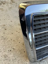 Load image into Gallery viewer, 84-93 Mercedes Benz W201 OEM grille mint 2018880223
