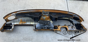79-91 Mercedes Benz W126 dashboard black/beige, mint