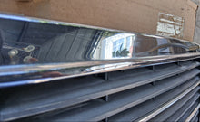 Load image into Gallery viewer, 91-99 Mercedes Benz W140 OEM grille 1408800583
