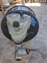 Load image into Gallery viewer, Mercedes Benz W126 brake booster, slave cylinder and reservoir
