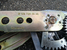 Load image into Gallery viewer, 77-86 Mercedes Benz C123 front Right Door Window Regulator 1267026465
