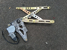 Load image into Gallery viewer, 77-86 Mercedes Benz C123 front Right Door Window Regulator 1267026465
