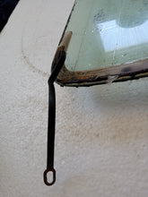 Load image into Gallery viewer, 88-95 Mercedes Benz S124 rear liftgate glass, OEM
