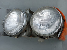 Load image into Gallery viewer, 72-89 Mercedes Benz W107 OEM headlights Bosch, pair
