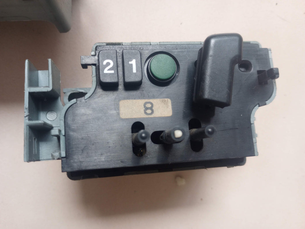Mercedes Benz W126 seat memory switch, RIGHT 0038202810