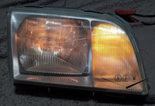 Load image into Gallery viewer, 91-95 Mercedes Benz W140 S-class OEM Bosch headlight
