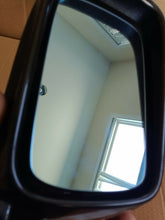 Load image into Gallery viewer, 91-99 BMW E36 OEM mirrors pair black
